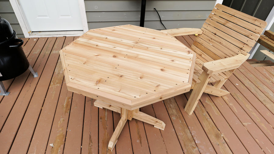 How To Make a Wooden Patio Table IBUILDIT.CA